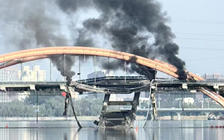 潮白河大桥电路起火